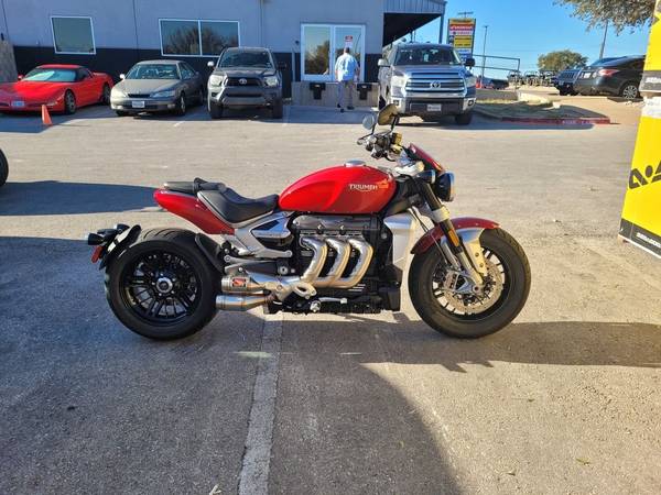 2021 Triumph Rocket 3 R Korosi Red