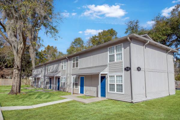 BRAND NEW RENOVATED TOWNHOMES