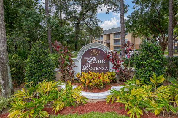 Bark Park, Washer/Dryer, Business Center