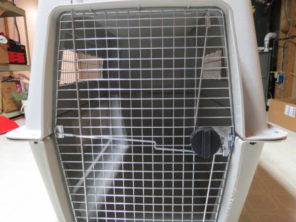 Extra Large Petmate Dog Crate 48″x32″x36″