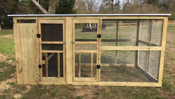 Lodge Chicken Coop / Pigeon Lofts