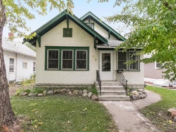 Renovated 6 bed 2 bath house for rent near U of M