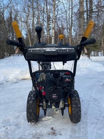 MTD Yard Machine Snowblower 10.5/26