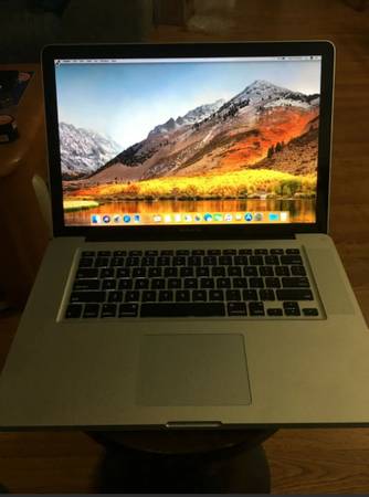 macbook pro 1 terabytes,intel core i7, 8gb (15 inch)