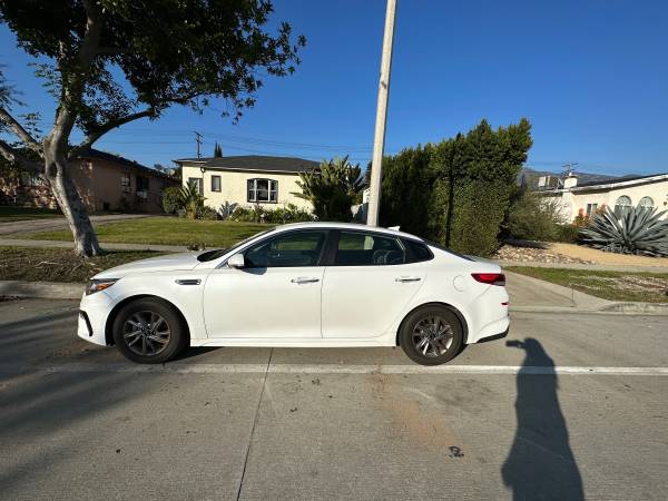 2019 Kia Optima LX / FE Low Miles 46k 38 MPG Gas Saver