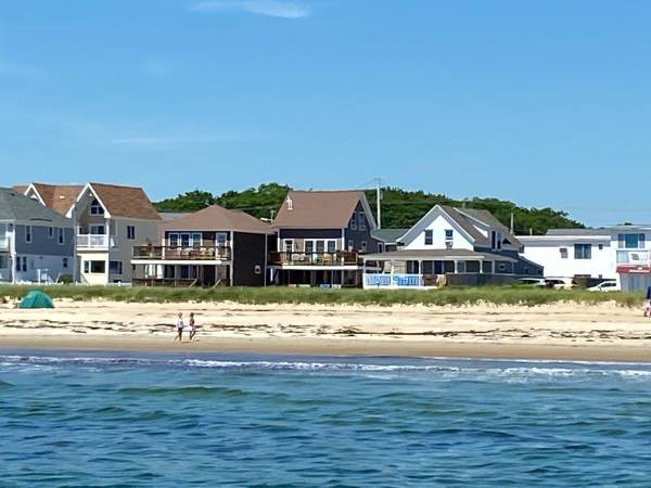 Oceanfront cottage August 27- Sept 3