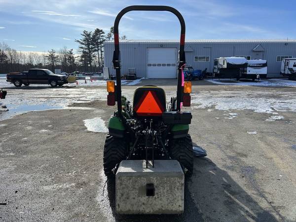 Pre-Owned 2017 John Deere 1023E Hydrostatic Tractor w/Loader & Mower