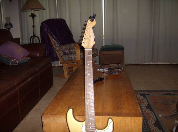 Strat heirloom custom guitar