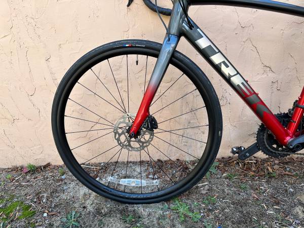 Trek Domane AL 5 Disc 54” Gravel / Road / Cyclocross Bike – Shimano 105