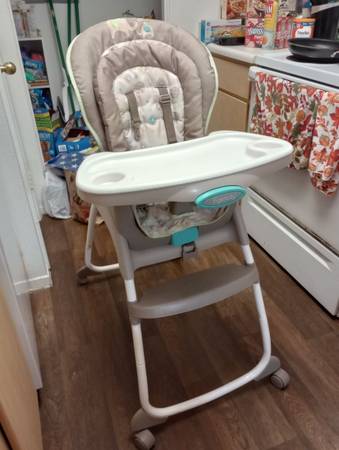 Ingenuity Trio 3 in 1 Deluxe High Chair Ingenuity