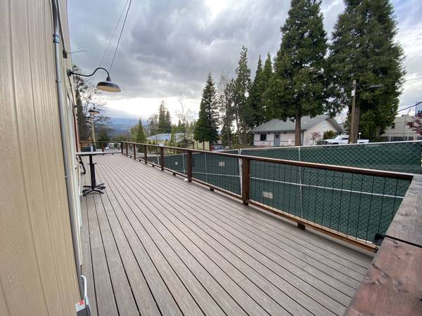GENERAL CONTRACTOR