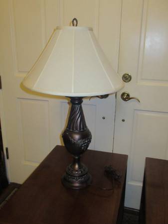 Very Nice Bronze Table Lamp with Swirl Design