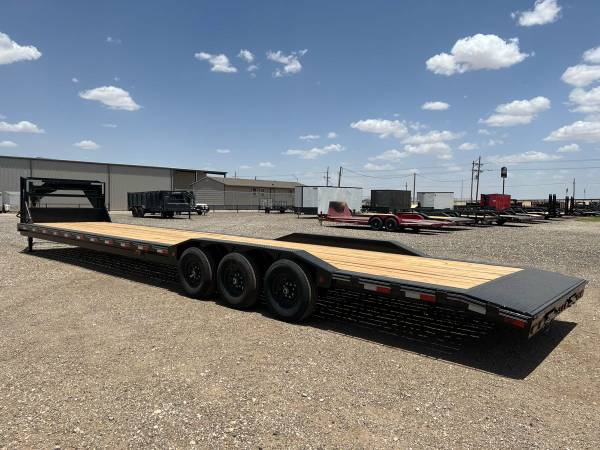 102X40 (21K) Triple Axle Car/ Equipment Trailer w/ Drive-over Fenders