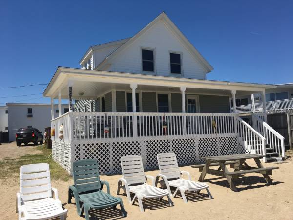 Oceanfront cottage August 27- Sept 3