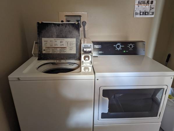 2 bedroom 1 bath apartment available – Tipton, MO