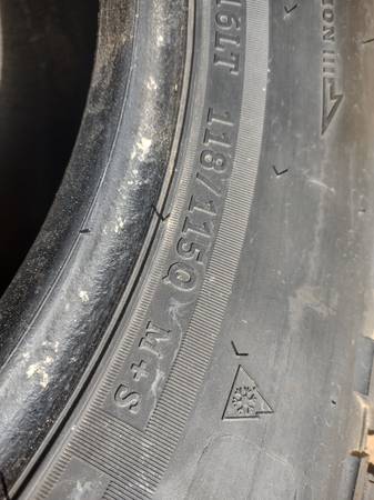 FOUR ALMOST NEW TIRES M/T 305/70R/16LT