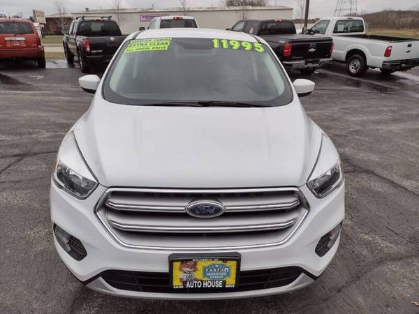 2017 Ford Escape SE AWD rear camera loaded sharp!