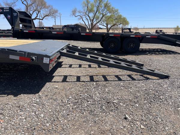 102X36 Equipment Hauler – Drive Over Fenders – 2 Rear Jacks- 7K Axles