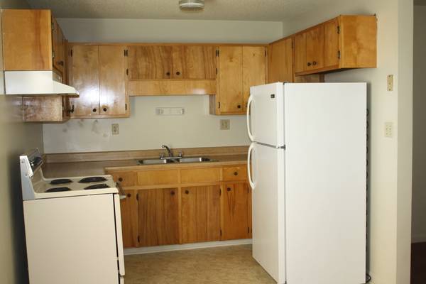 $365 1&2 Bedroom Apts