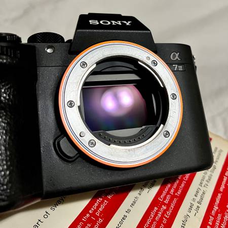 •• Sony Alpha A7III. Solid. 2 Batteries ••