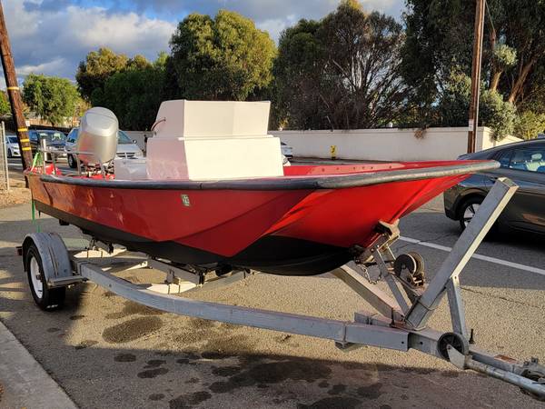 Boston Whaler Montauk 17′