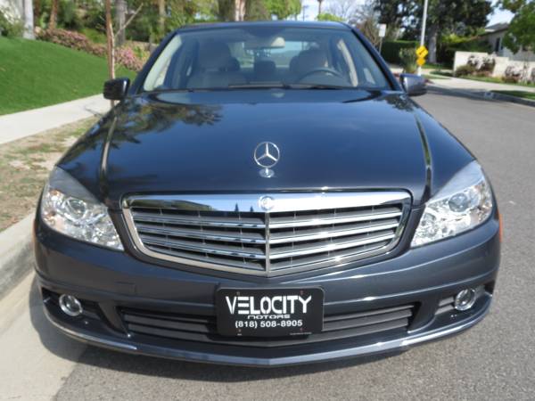 2011 Mercedes Benz C300 ** Only 64K Miles ** Super Clean ** Must See