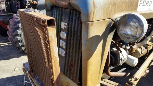 48 HP Ford 2000 Tractor ie 3000 800 601 600 641