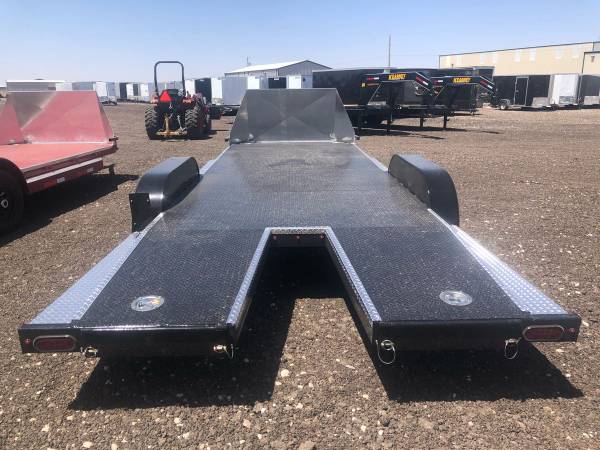 83X22 (12K) Car Haulers w/ Rock Shield, Swivel D-Rings & Split Dove Ta