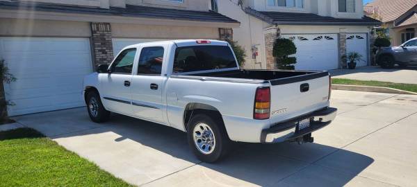 ????????Gmc Sierra 2006 1500 crew cab 68000 low original miles