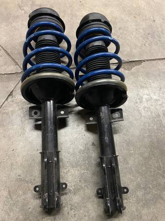 Ford Racing 05-14 Mustang Front Struts & Lowering Springs. Boss 302