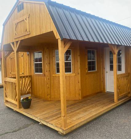 Custom Tiny Homes/Cabins