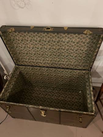 Antique Vintage Large Army Green Trunk/ Chest Storage