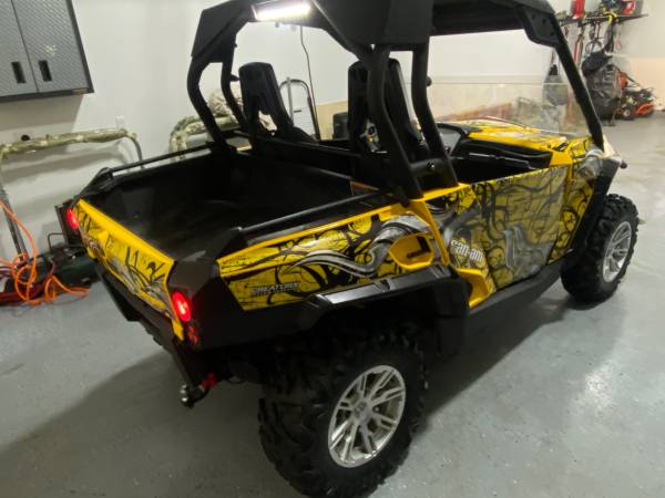 2012 Can-Am Commander 1000XT 4×4 Power steering W/extras