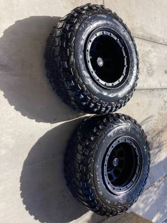 Jeep wrangler wheels and tires