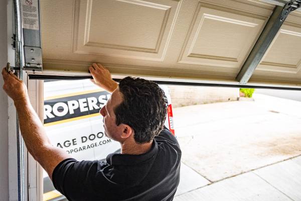 Same day GARAGE DOOR repair – fast, reliable, fair! (858) 216-2844