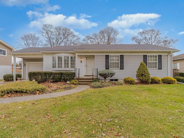 Enjoy the location in Saginaw Township