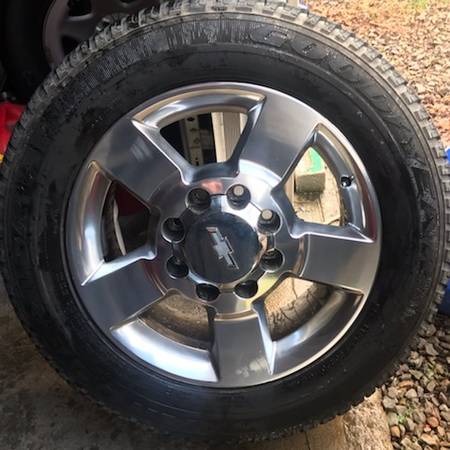 Chevy and GMC 2500/3500 wheels/tires