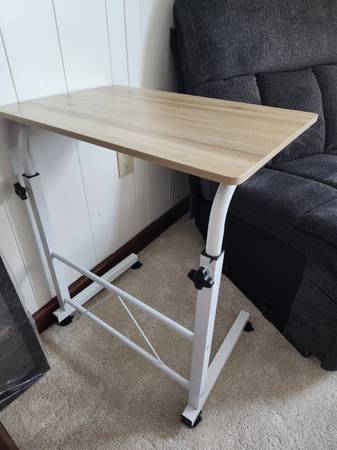 Sofa side laptop table w/ wheels