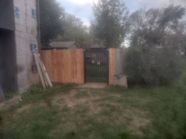 Family fence company