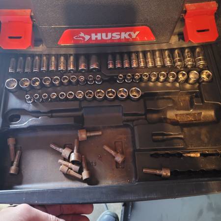 290pc husky mechanics tool set(not complete set)