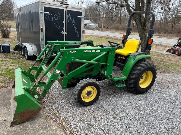 John Deere 4310