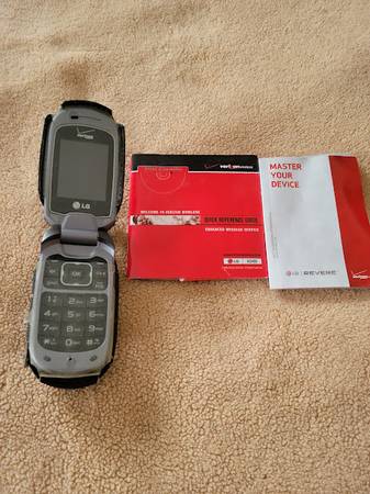 Assorted Verizon Cell Phones