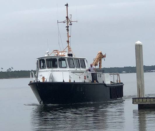 Buoy Tender with Crane