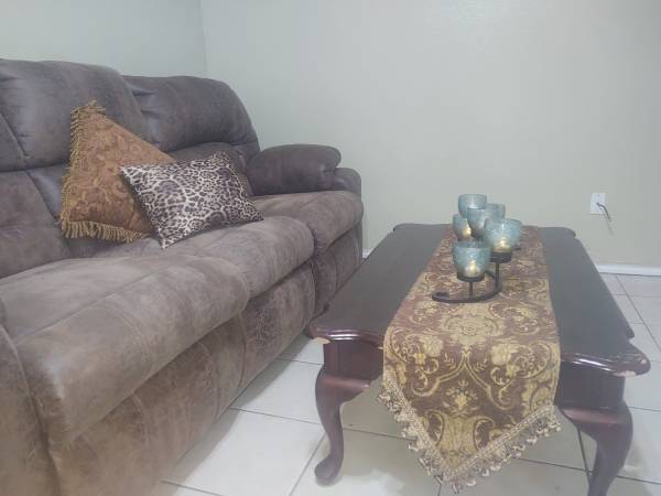 $300 WEEKLY RENTAL 2BR/1 BATH, FULLY FURNISHED, ALL BILLS PAID