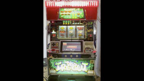 QUARTER / TOKEN FISHING SLOT MACHINE, MANUAL