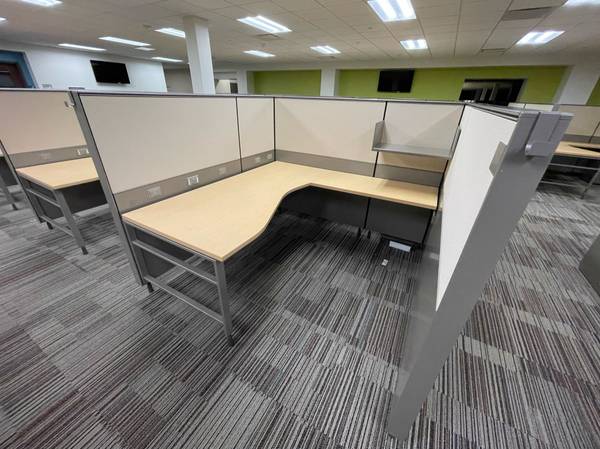 OFFICE FURNITURE SALE**NICE PRE- OWNED HERMAN MILLER CUBICLES * DESKS