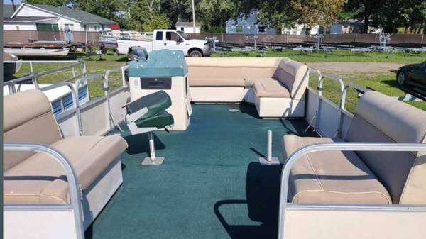 Northwoods Pontoon boat w/9.9hp AND TRAILER