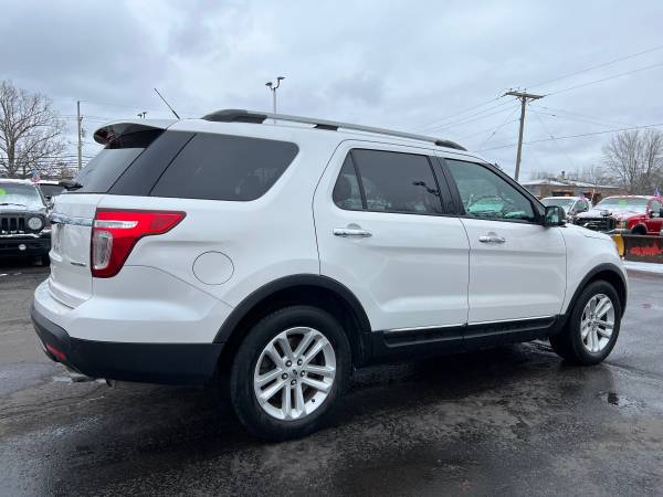 One Owner! 2015 Ford Explorer XLT! Clean! Finance Guaranteed!