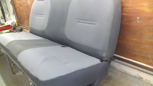 99-2008 Ford F-250/350 Super Duty Bench Seat. Rebuilt