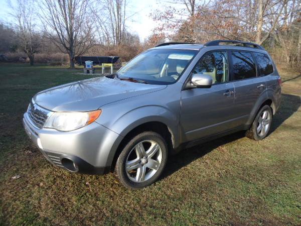 2010 Subaru Forester AWD Nice